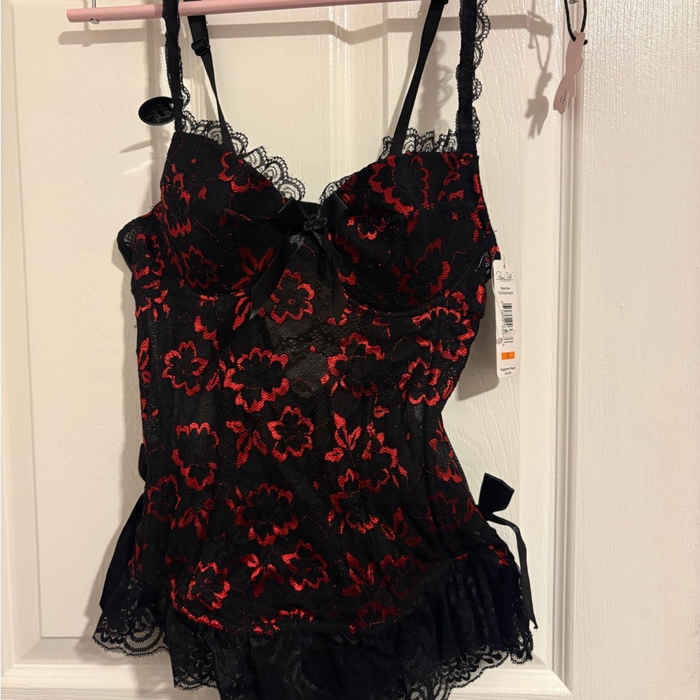 Rene Rofe Black and Red Lace Chemise 2 piece set